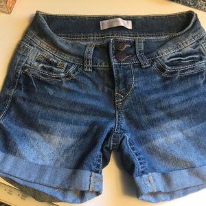 Cute jean shorts